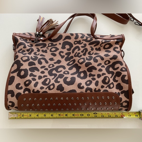 NWT - On Sale!! Leopard Tote Bag - Picture 6 of 8